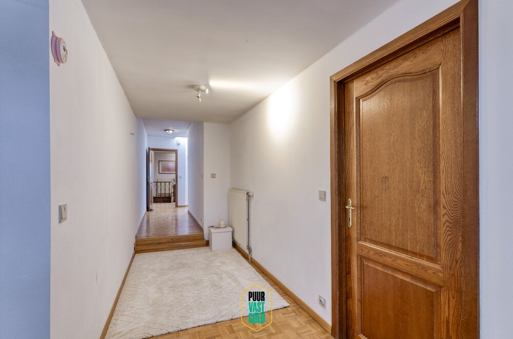 riant-appartement-en-studio-boven-handelsruimte-010.jpg