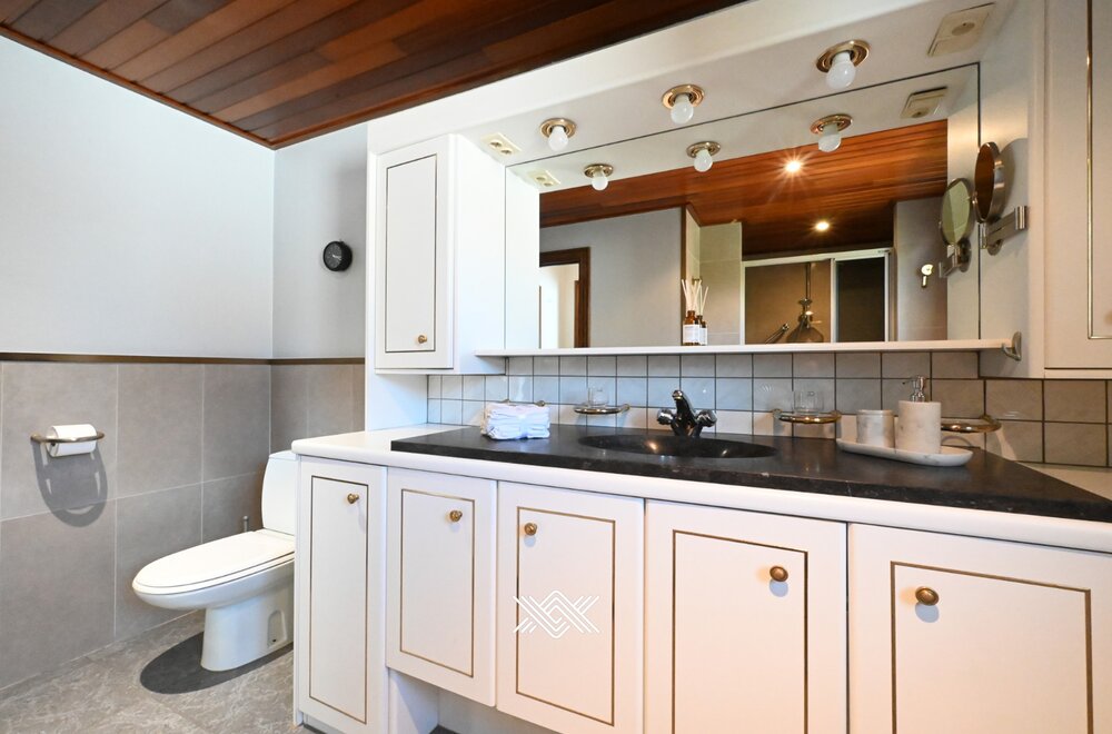 rustig-wonen-in-een-gemoderniseerde-koppelwoning009.jpg