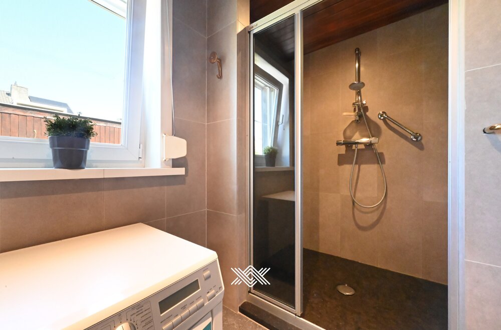 rustig-wonen-in-een-gemoderniseerde-koppelwoning010.jpg