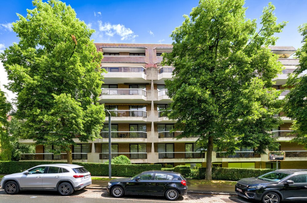 aan-de-rand-van-een-park-zeer-gezellig-appartement-120-m-008.jpg
