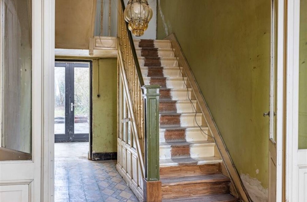 karaktervolle-renovatiewoning-met-zonnige-tuin-in-miljoenenkwartier005.jpg