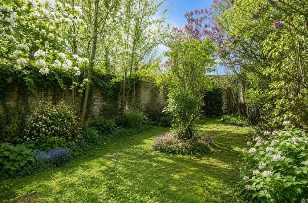 karaktervolle-renovatiewoning-met-zonnige-tuin-in-miljoenenkwartier014.jpg