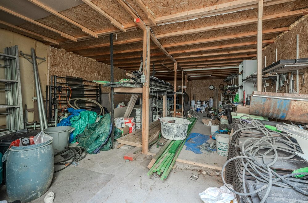 ruime-woning-met-garage-en-opslagruimte-te-oostende022.jpg