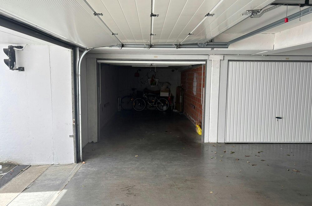 centraal-gelegen-garagebox-te-koop-in-de-warande-002.jpg