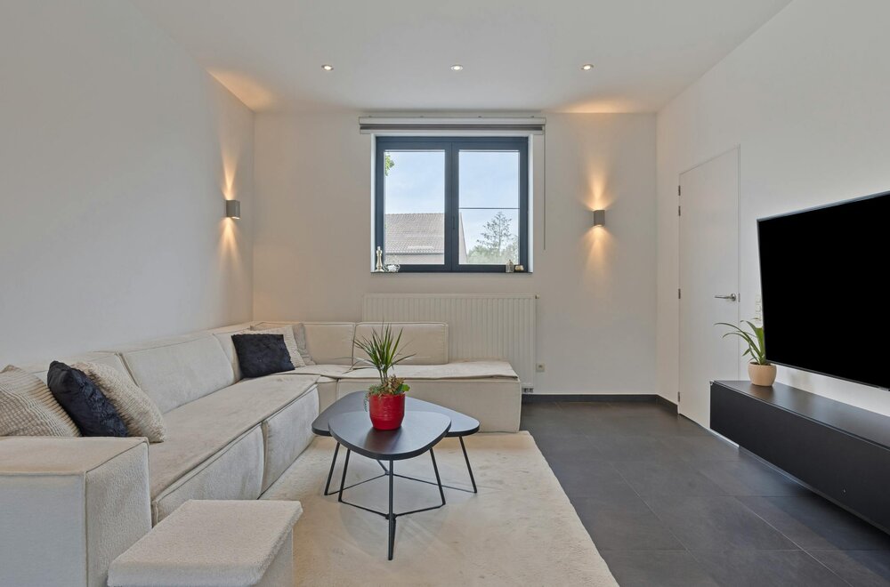 gerenoveerde-woning-met-3-slaapkamers-en-epc-b-te-alken005.jpg