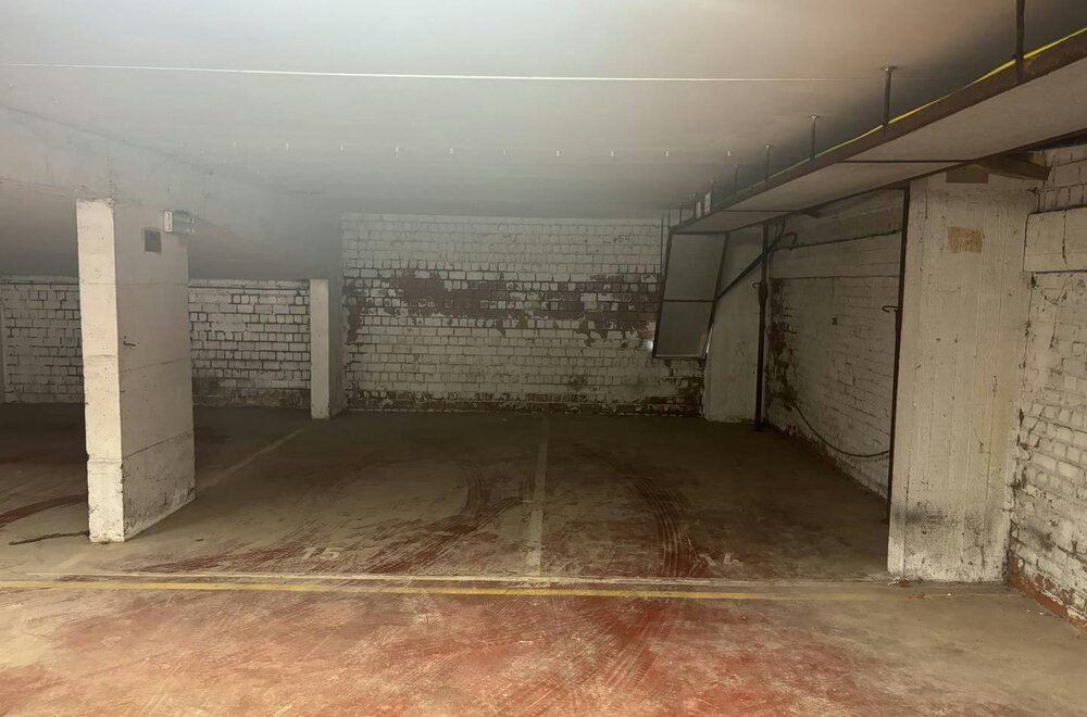 centraal-gelegen-autostandplaats-te-koop-langs-de-zeedijk-007.jpg