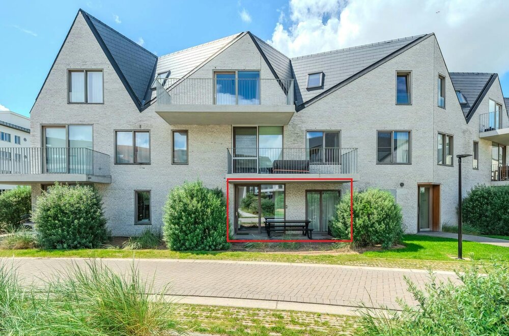 prachtig-gelijkvloers-appartement-met-1-slaapkamer-en-terras-002.jpg