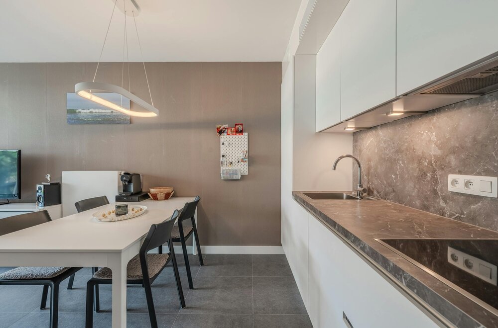 prachtig-gelijkvloers-appartement-met-1-slaapkamer-en-terras-008.jpg