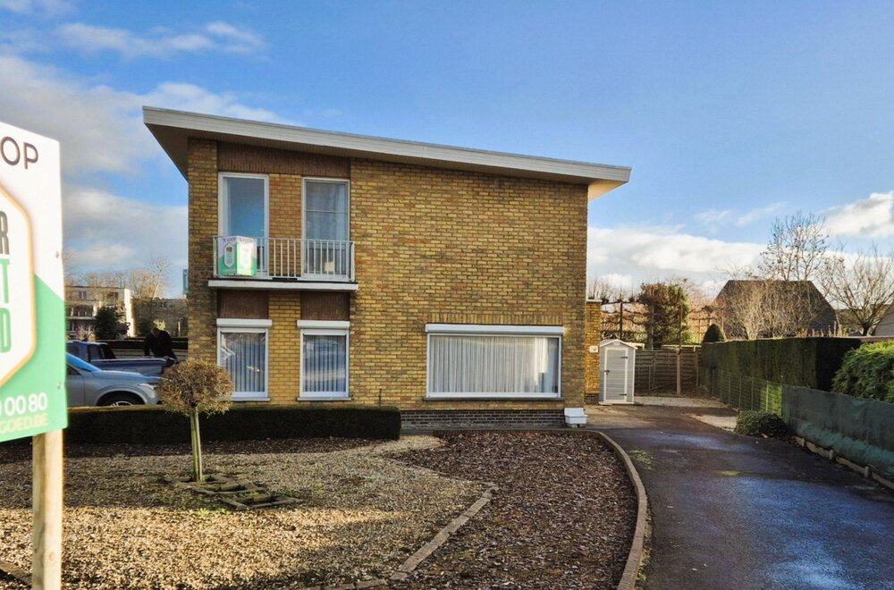 sixties-woning-met-veel-potentieel-op-ideale-locatie001.jpg