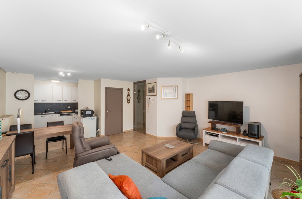 ruim-gelijkvloers-appartement-met-zonnige-tuin004.jpg