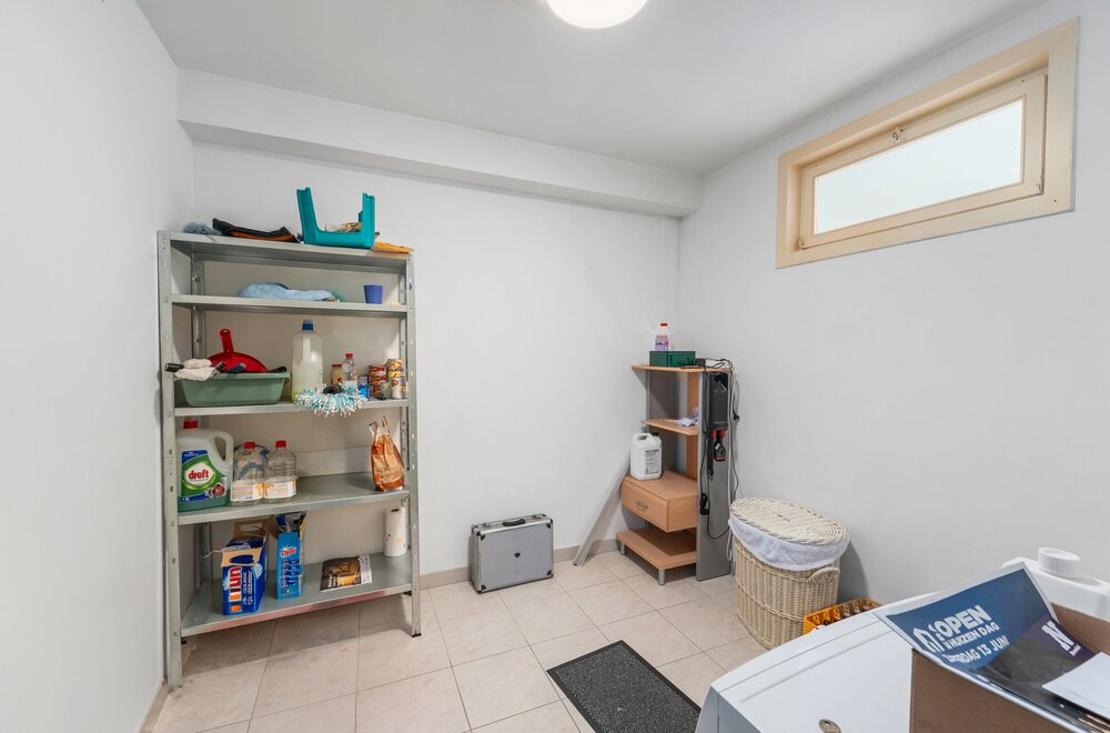 ruim-gelijkvloers-appartement-met-zonnige-tuin010.jpg