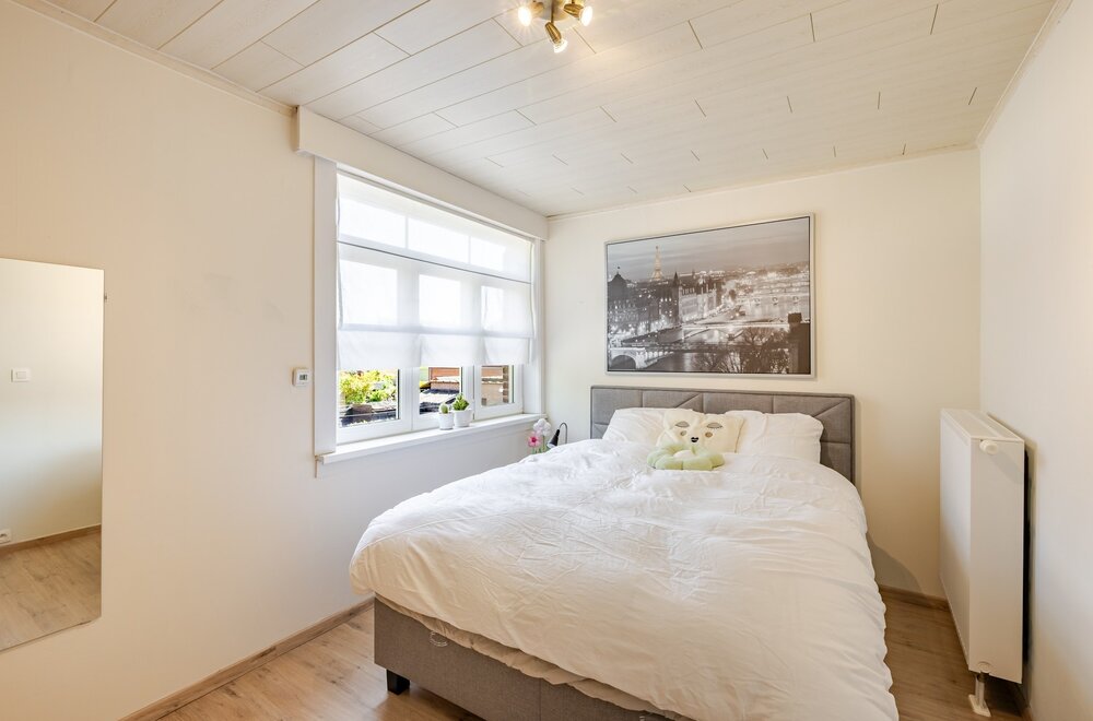 prachtige-woning-met-3-slks-en-dubbele-garage-op-topligging014.jpg