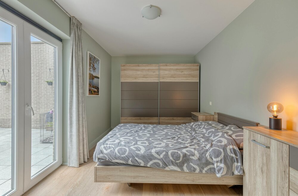 lichtrijk-appartement-met-2-slaapkamers-en-ruime-buitenruimte-te-zwijnaarde006.jpg