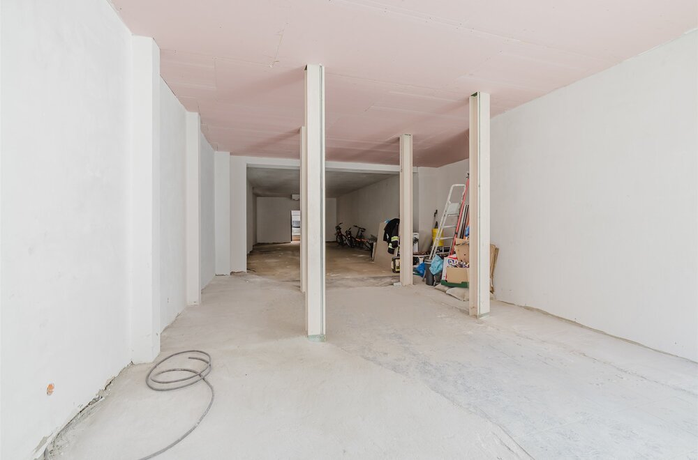 handelspand-op-topligging-in-centrum-wetteren002.jpg