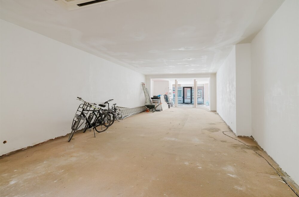 handelspand-op-topligging-in-centrum-wetteren006.jpg