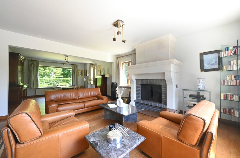 gunstig-gelegen-villa-met-zonnige-tuin-en-4-slaapkamers005.jpg