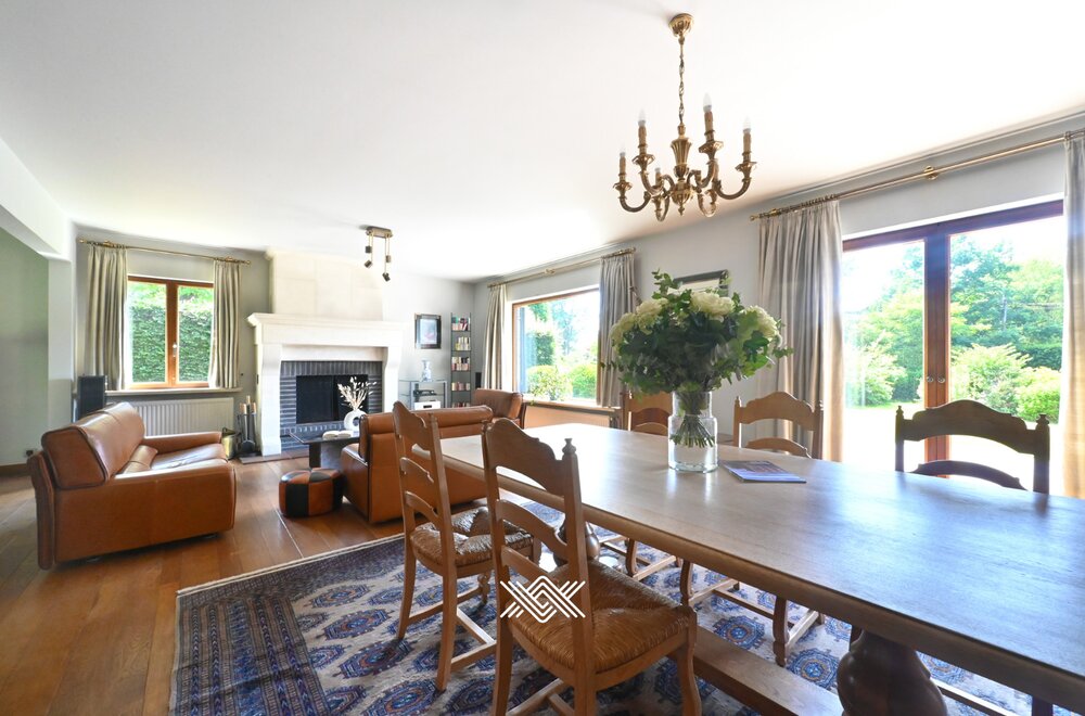 gunstig-gelegen-villa-met-zonnige-tuin-en-4-slaapkamers006.jpg