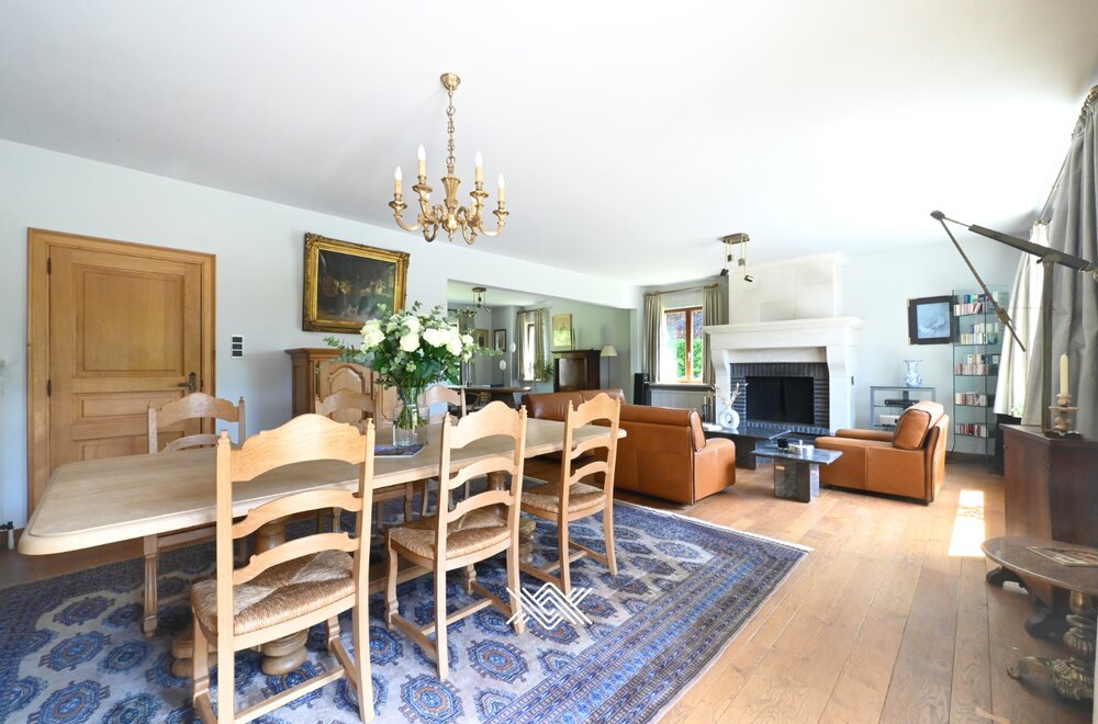 gunstig-gelegen-villa-met-zonnige-tuin-en-4-slaapkamers007.jpg