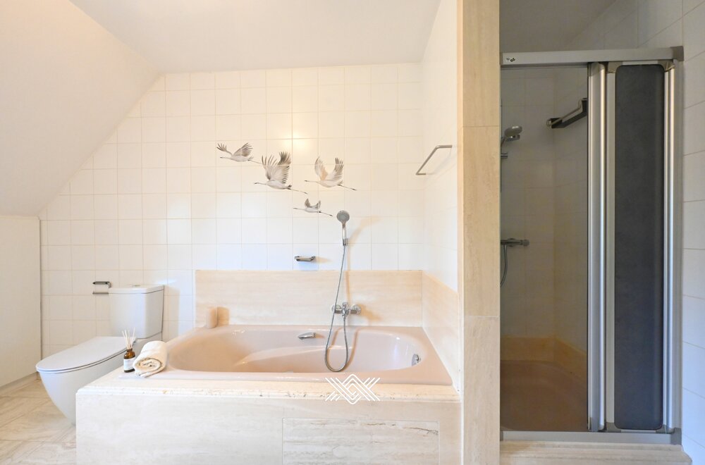 gunstig-gelegen-villa-met-zonnige-tuin-en-4-slaapkamers015.jpg