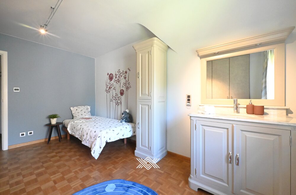gunstig-gelegen-villa-met-zonnige-tuin-en-4-slaapkamers018.jpg