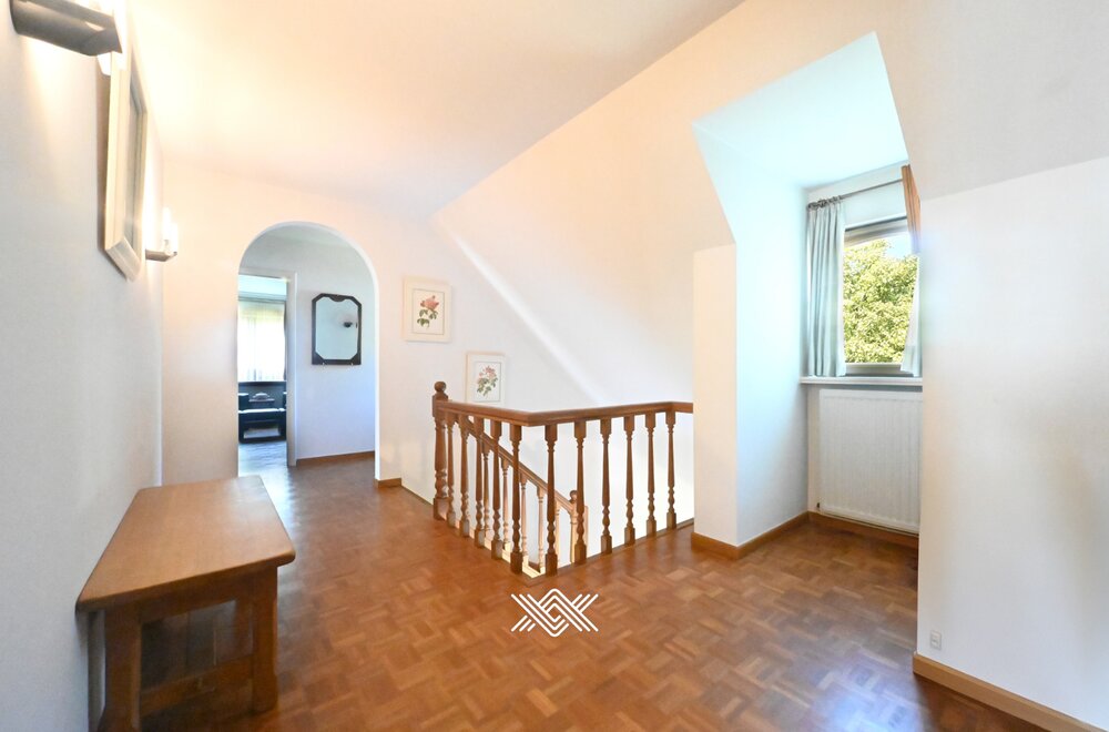 gunstig-gelegen-villa-met-zonnige-tuin-en-4-slaapkamers022.jpg