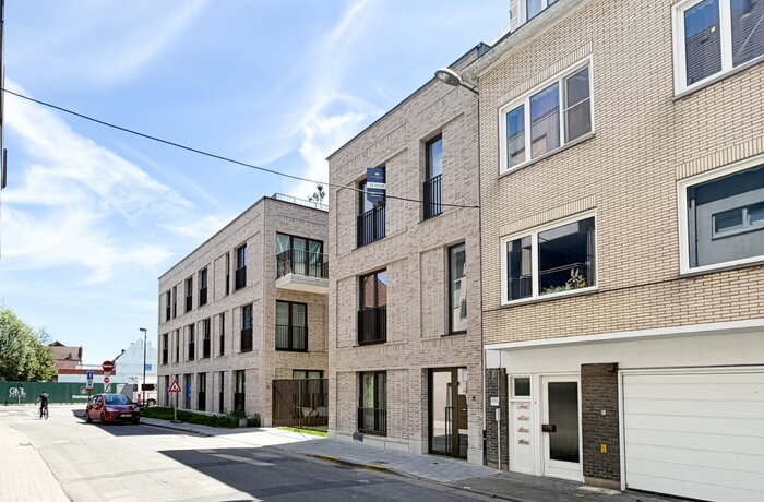 9800 Deinze