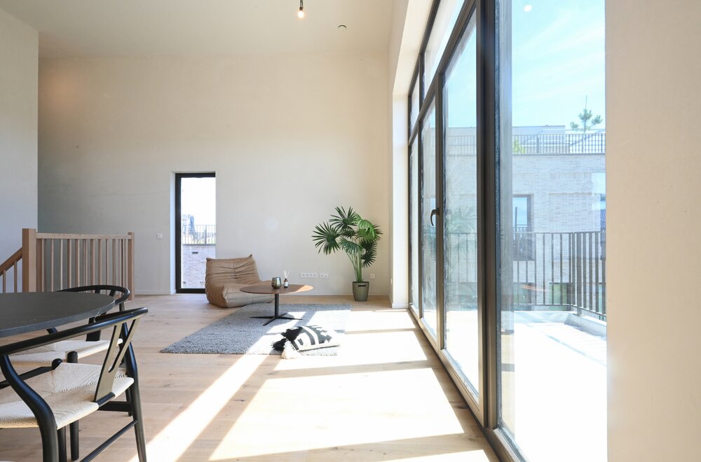bijzonder-ruim-appartement-op-het-tweede-en-derde-verdiep008.jpg
