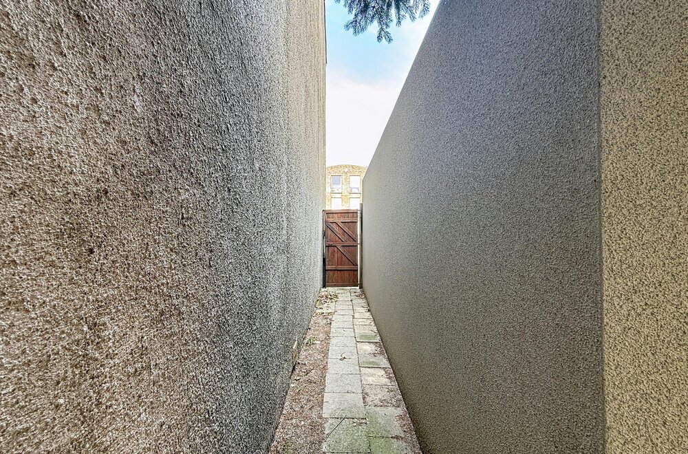 twee-te-renoveren-woningen-en-grond-te-koop-in-wuustwezel-005.jpg