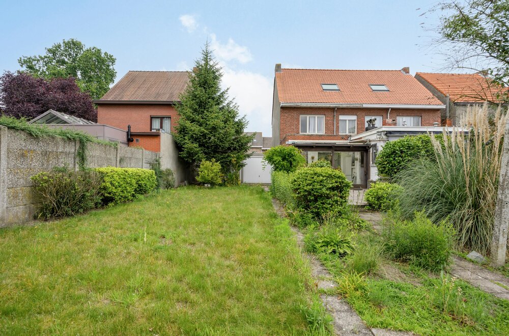twee-te-renoveren-woningen-en-grond-te-koop-in-wuustwezel-008.jpg