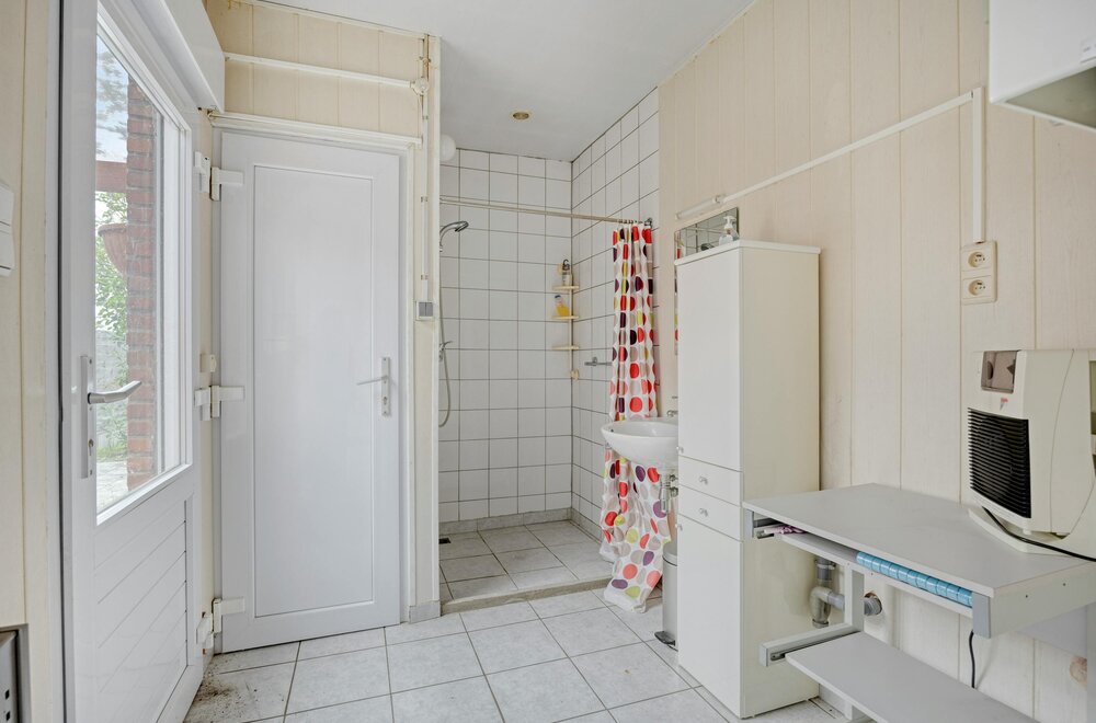te-renoveren-woning-te-koop-in-wuustwezel-011.jpg