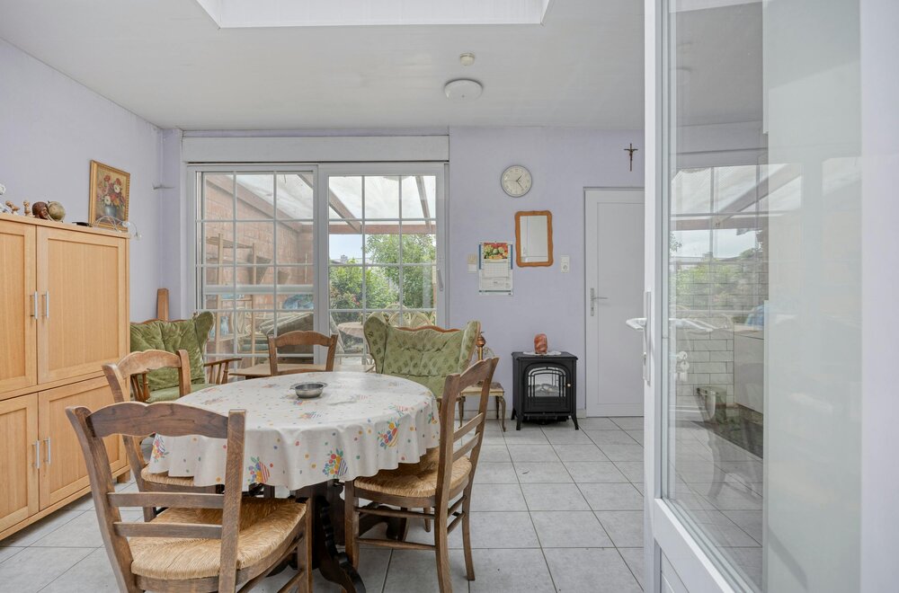 te-renoveren-woning-te-koop-in-wuustwezel-013.jpg