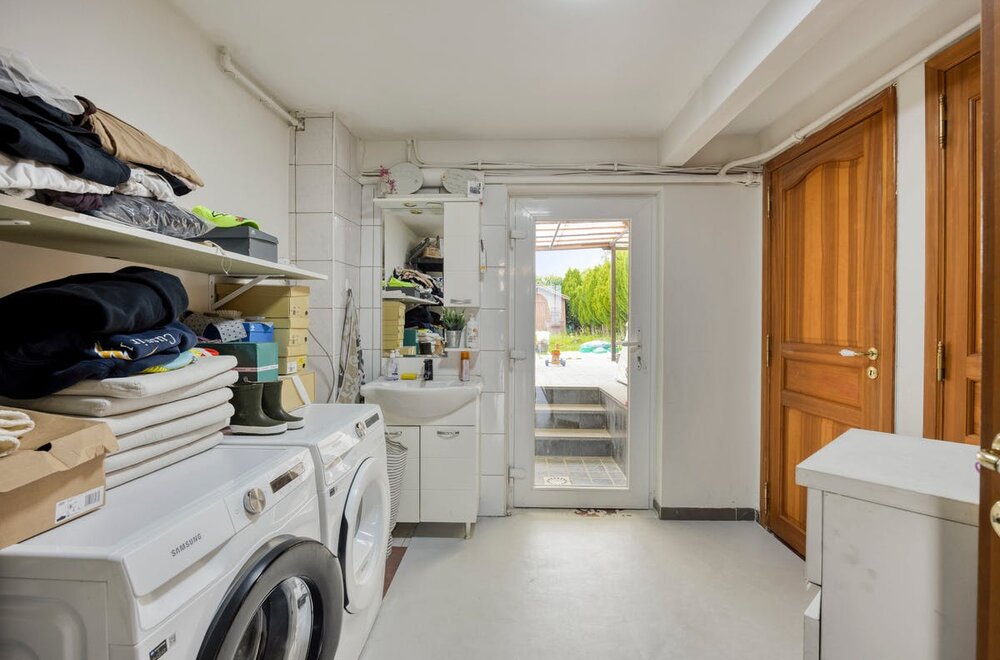 ruime-gezinswoning-met-garage-en-zonnige-tuin-in-strombeek-bever022.jpg