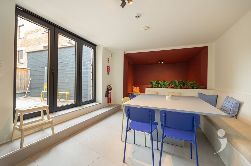 opbrengsteigendom-met-21-kamers-en-1-studio009.jpg