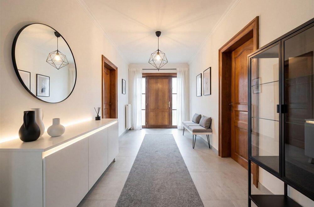 ruime-villa-met-6-slaapkamers-en-volledig-onderkelderd-in-rustig-dorp002.jpg