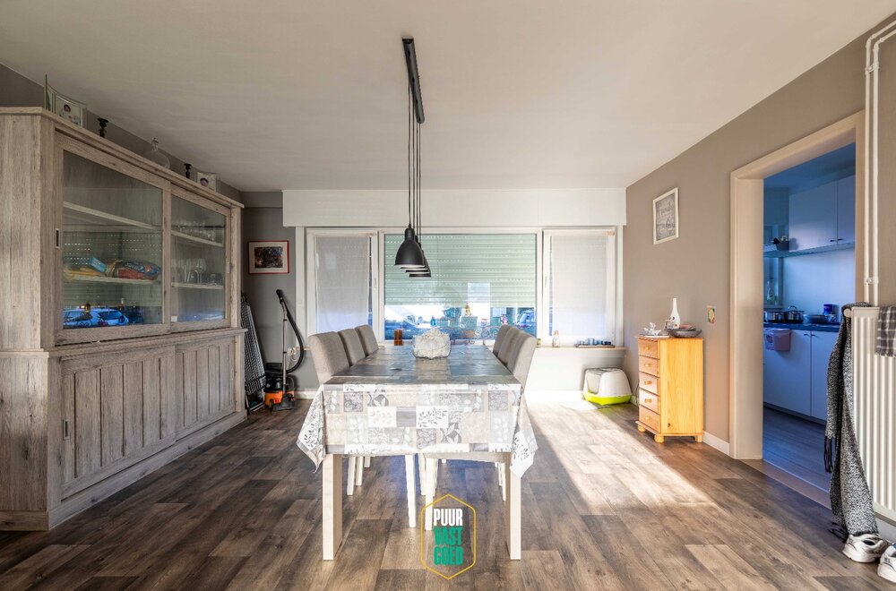 riant-gerenoveerd-gelijkvloers-appartement-met-terras-aan-tuin003.jpg