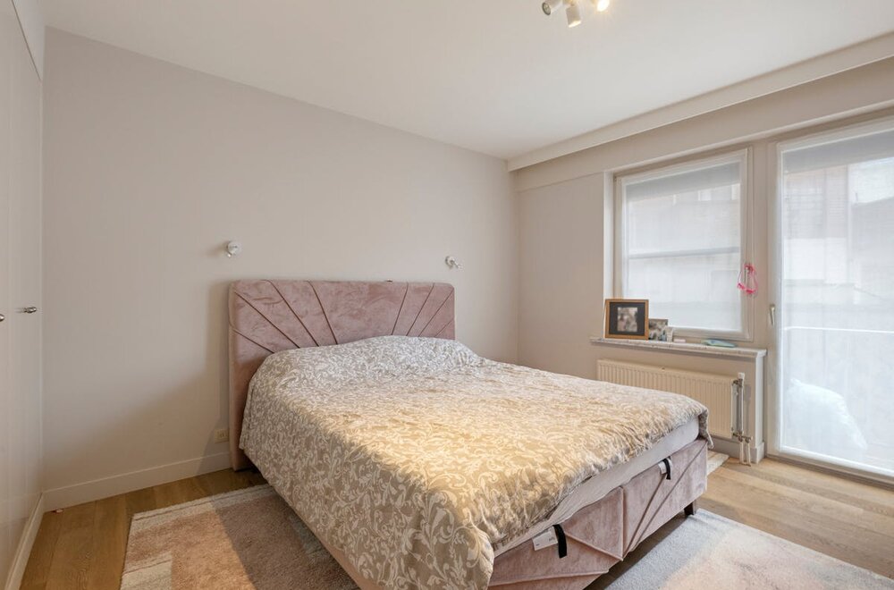 -instapklaar-2-slaapkamerappartement-in-centrum-kortrijk009.jpg