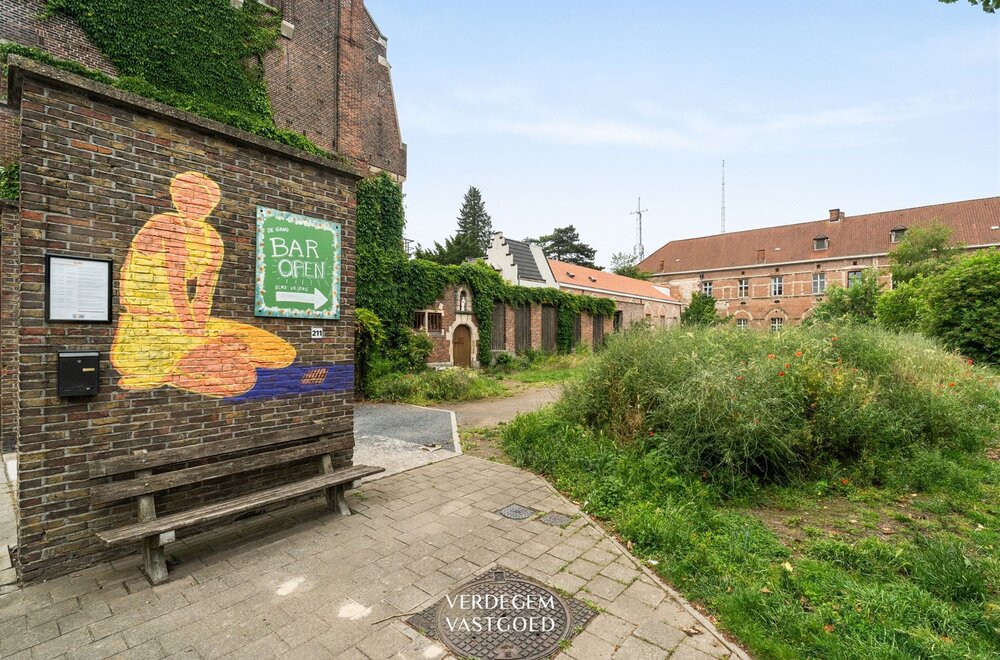 opbrengsteigendom-met-6-studentenkamers-fietsenberging-en-buitenruimte019.jpg