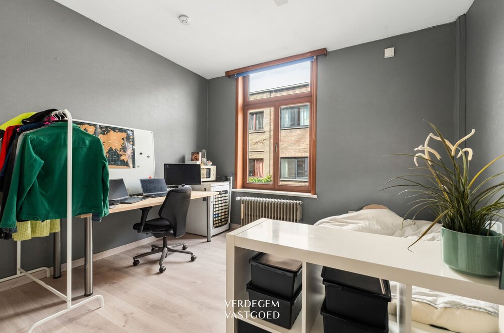 opbrengsteigendom-met-5-studentenkamers-en-gemeenschappelijke-keuken005.jpg