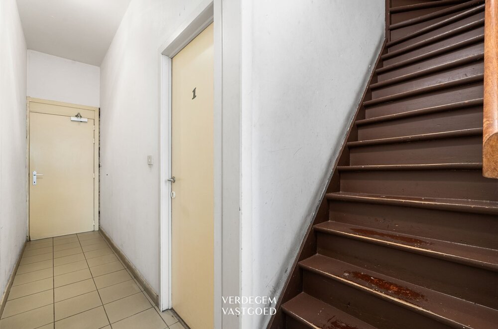 opbrengsteigendom-met-5-studentenkamers-en-gemeenschappelijke-keuken012.jpg