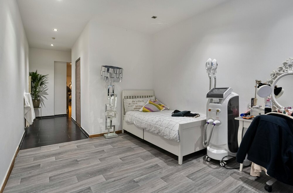 huis-van-ca-220-m-te-koop-in-borgerhout011.jpg