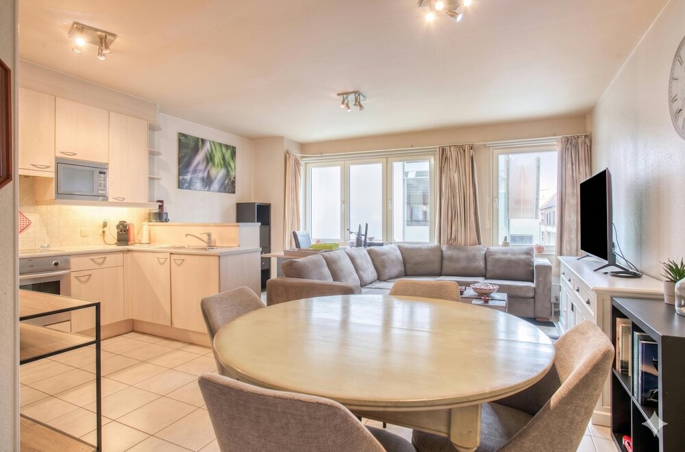 instapklaar-appartement-met-ruim-terras-in-centrum-poperinge002.jpg