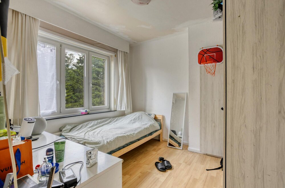 ruime-woning-met-5-kamers-garage-en-tuin-te-koningslo021.jpg