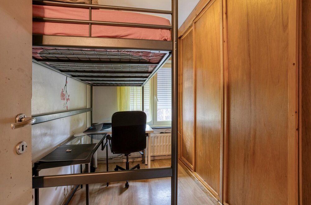 ruime-woning-met-5-kamers-garage-en-tuin-te-koningslo023.jpg