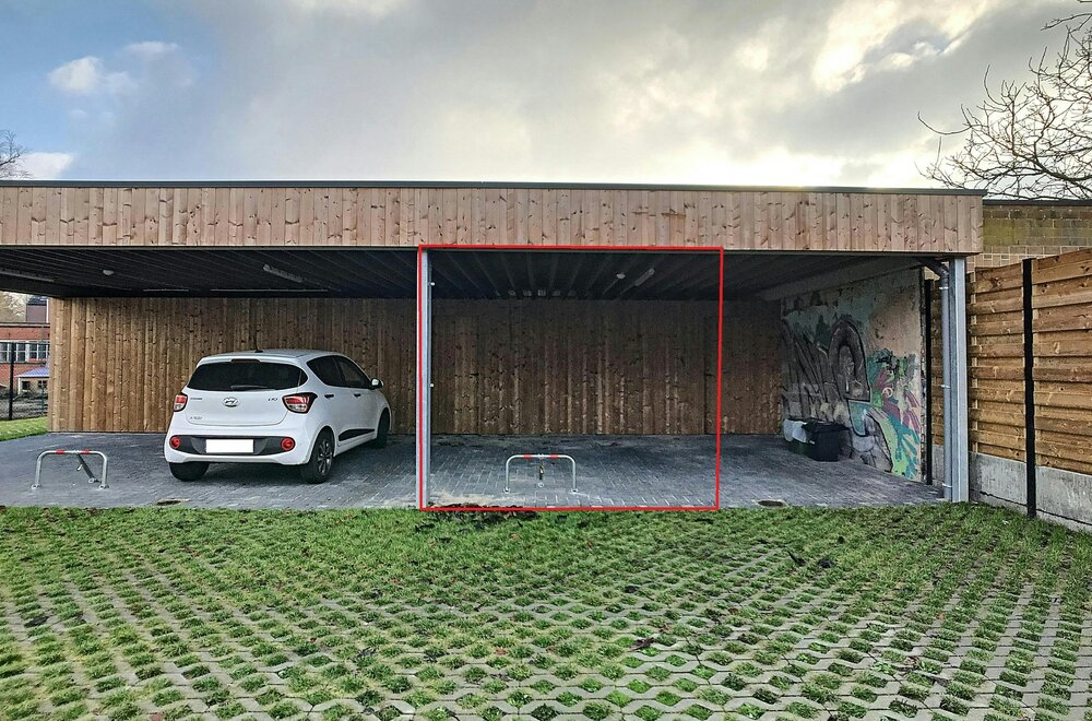 3-overdekte-autostaanplaatsen-te-koop-in-het-centrum-van-wuustwezel006.jpg