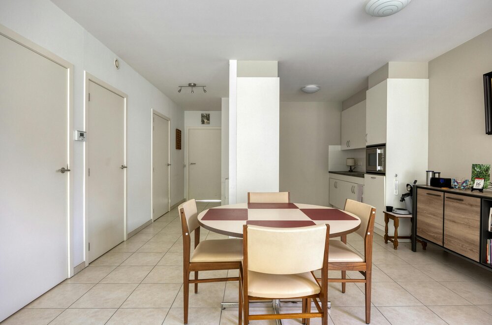 gelijkvloers-appartement-met-2-slaapkamers-te-koop-in-bassevelde005.jpg