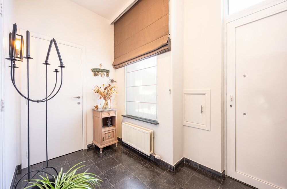 ruime-gezinswoning-met-rustige-tuin-en-4-slaapkamers-002.jpg
