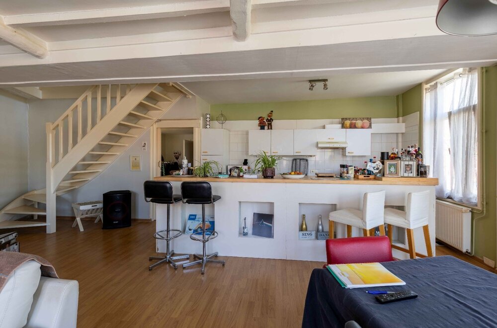 woning-met-groot-atelier-in-st-gilliskwartier007.jpg
