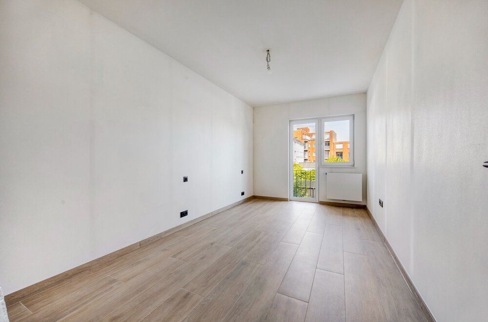 luxueus-volledig-gerenoveerd-appartement-met-3-slaapkamers-autostaanplaats-en-kelder008.jpg