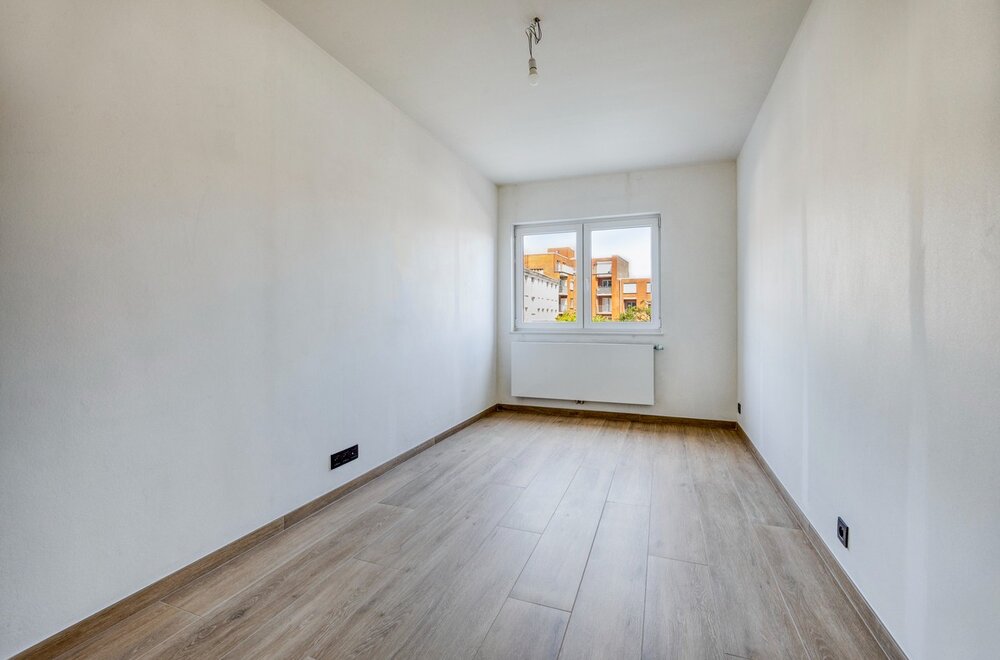 luxueus-volledig-gerenoveerd-appartement-met-3-slaapkamers-autostaanplaats-en-kelder009.jpg