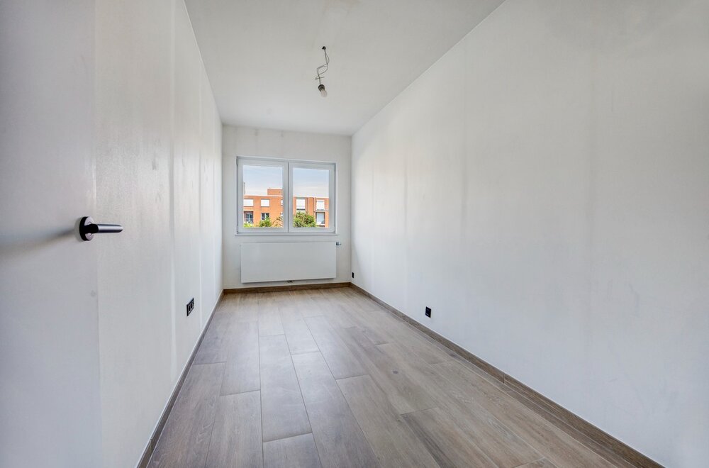 luxueus-volledig-gerenoveerd-appartement-met-3-slaapkamers-autostaanplaats-en-kelder010.jpg
